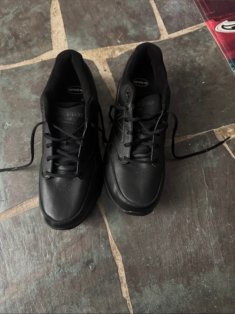 New Balance Men’s Black Athletic Lace-Up Sneakers